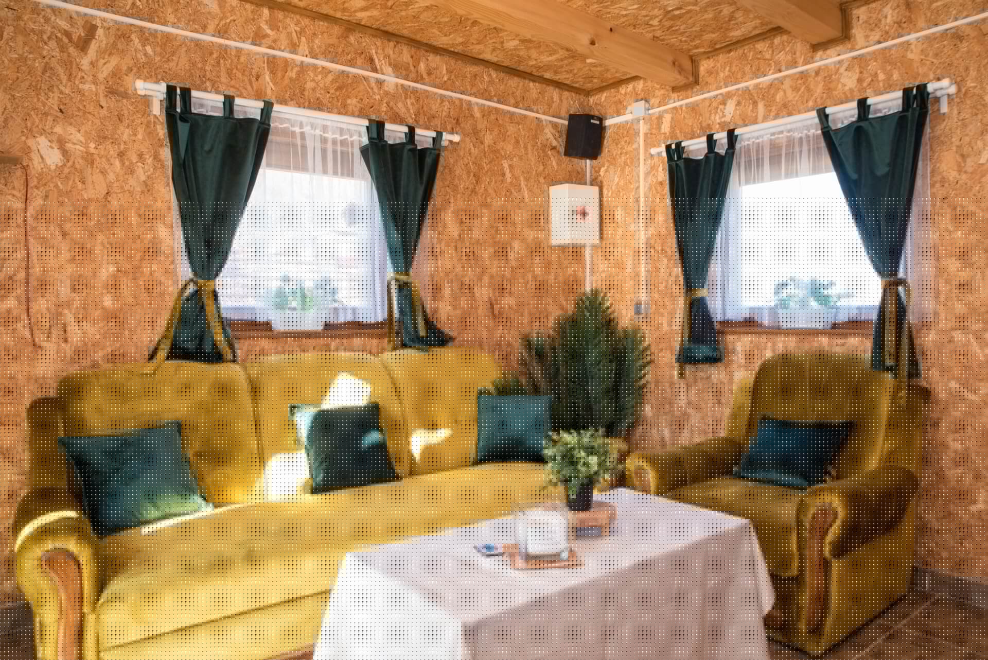 OPG HORVAT Kuća za robinzonski smještajautor P. Uskokovic 2